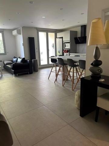 Location Appartement 4 pièces 80 m2 à Sainte-Foy-Lès-Lyon