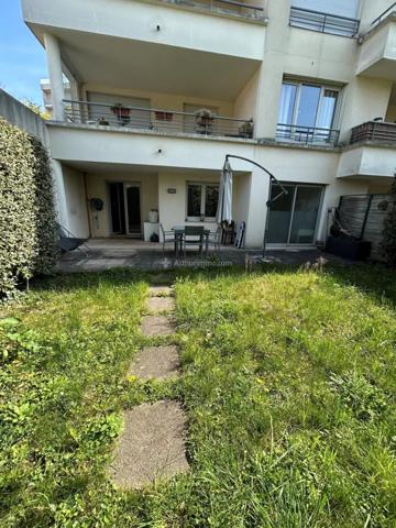 Location Appartement 4 pièces 80 m2 à Sainte-Foy-Lès-Lyon