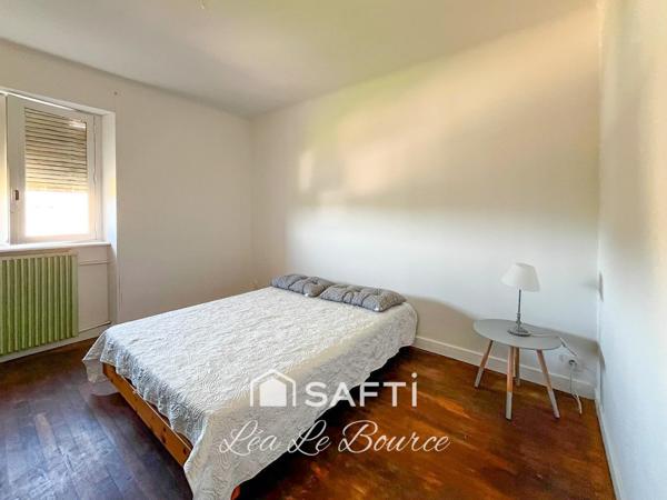 Exclusivité – Maison familiale 4 chambres sur plus de 1 300 m² de terrain