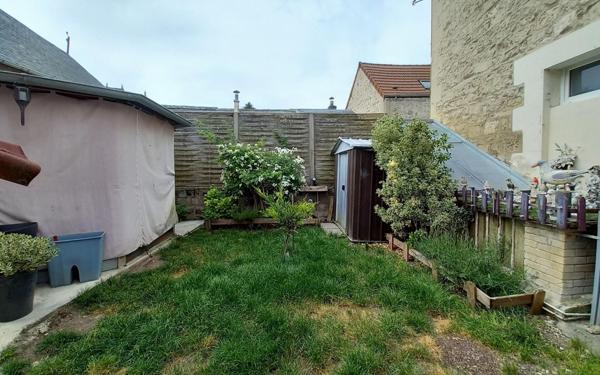 Maison à vendre    2 pièces •  Presles-et-Boves