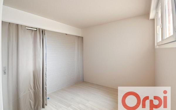 Maison à vendre    4 pièces •  Grenade