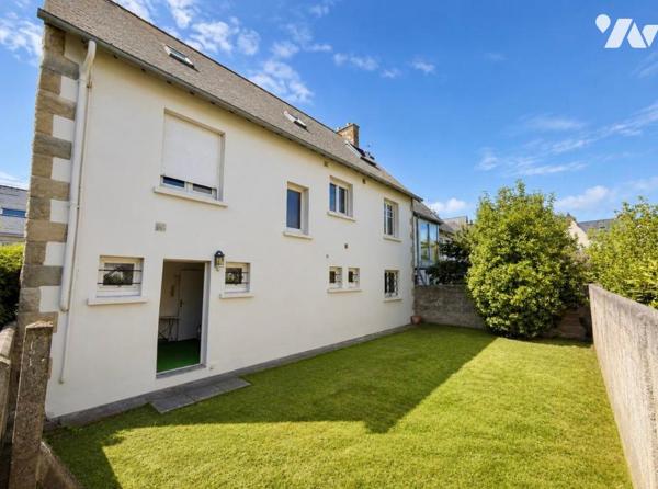 Maison familiale de caractère - 172 m² - À 300 mètres de la plage du Sillon

Située dans un q...