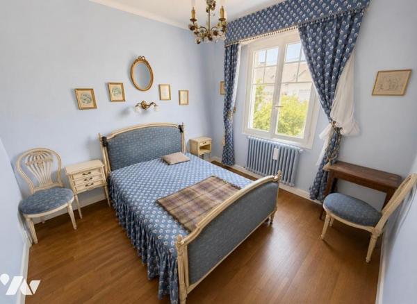 Maison familiale de caractère - 172 m² - À 300 mètres de la plage du Sillon

Située dans un q...
