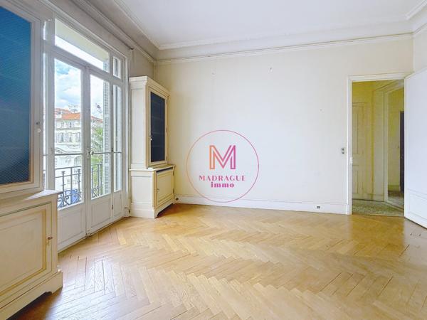 Appartement à NICE (06000)