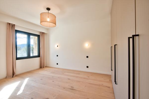 Maison à vendre  7 pièces - 205,47 m2 NICE - 06