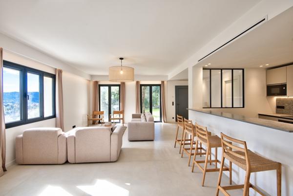 Maison à vendre  7 pièces - 205,47 m2 NICE - 06