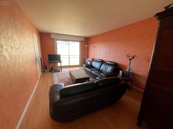 Appartement à vendre à Bourg-en-Bresse dans l'Ain (01000), ref : T4 + GARAGE + PARKINGS