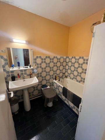 Appartement à vendre à Bourg-en-Bresse dans l'Ain (01000), ref : T4 + GARAGE + PARKINGS