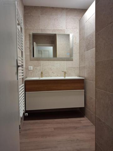 Appartement à louer à Hautecourt-Romanèche dans l'Ain (01250), ref : 01083-L138