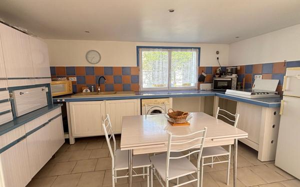 Maison à vendre    10 pièces •  Bourcefranc-le-Chapus