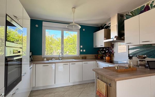 Maison à vendre    10 pièces •  Bourcefranc-le-Chapus