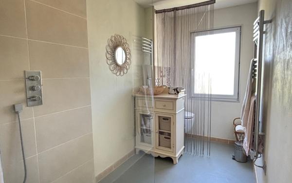 Maison à vendre    10 pièces •  Bourcefranc-le-Chapus