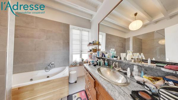 Maison d'exception hyper centre ville 7 pièce(s) 202 m2