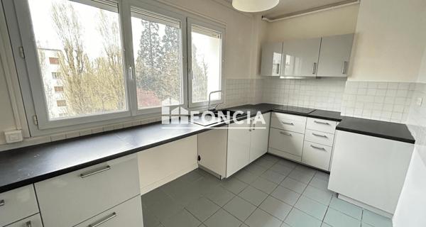 Location Appartement 3 pièces 87.84 m² - Châtenay-malabry 92290