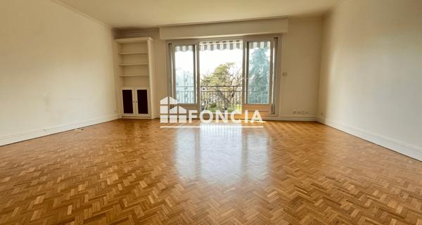 Location Appartement 3 pièces 87.84 m² - Châtenay-malabry 92290