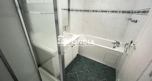 Location Appartement 3 pièces 87.84 m² - Châtenay-malabry 92290