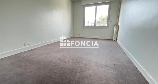 Location Appartement 3 pièces 87.84 m² - Châtenay-malabry 92290