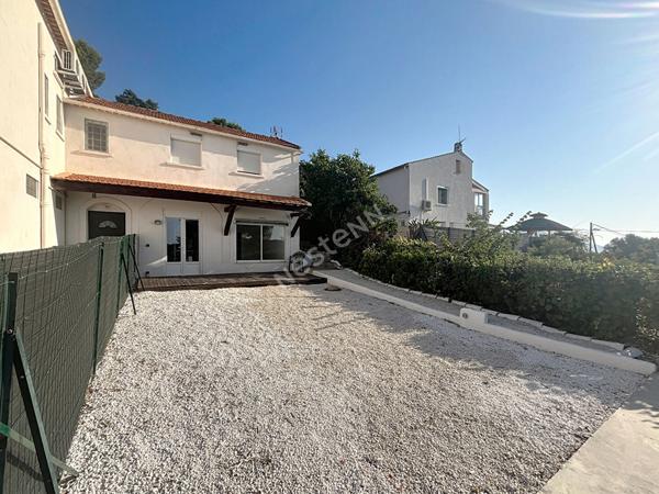 Charmant studio à Vendre à La Seyne sur Mer Quartier La Donicarde