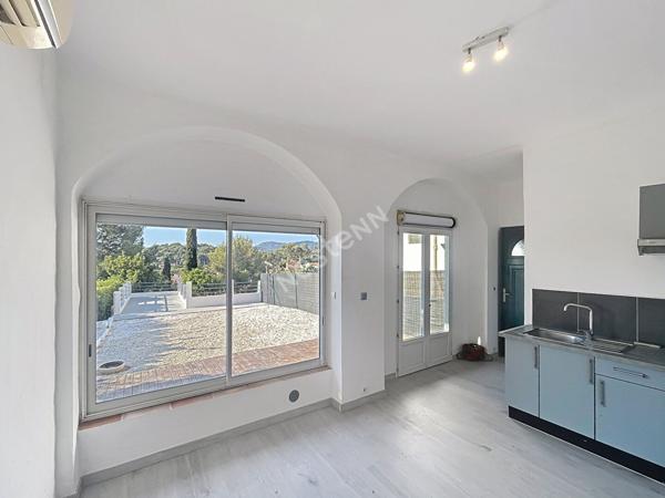 Charmant studio à Vendre à La Seyne sur Mer Quartier La Donicarde