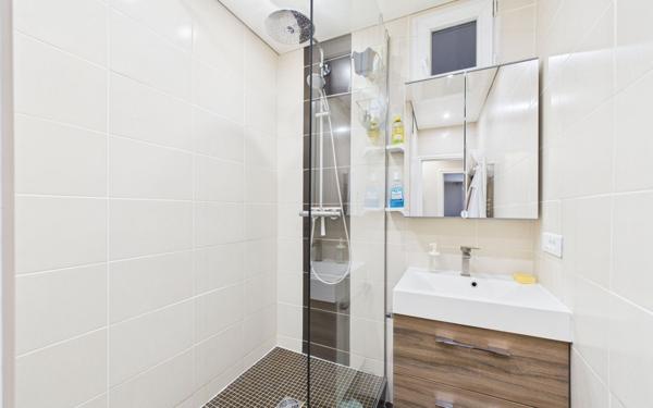 Appartement à vendre    3 pièces •  Grenoble