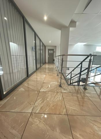 IMMEUBLE DE BUREAUX INDÉPENDANT 701 m² - MONTPELLIER PARC 2000 - FORT RENDEMENT