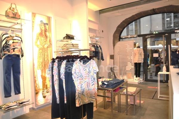 Riom (Puy-de-Dôme) : Exclusivité - Cession de droit au bail – Boutique emplacement N°1