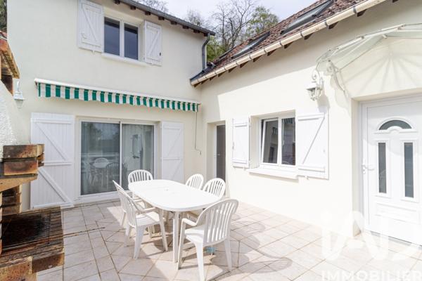 Maison à vendre 6 pièces 161 m² Villennes-sur-Seine