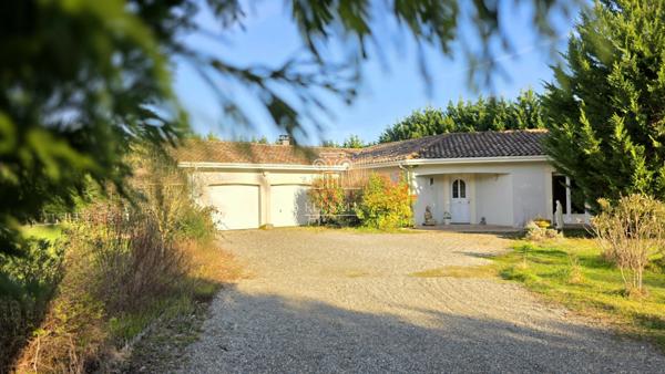 Eauze (32800) MAISON T7 - 162M² EN CAMPAGNE AVEC TERRAIN DE 6800M² ET DEPENDANCE / EAUZE