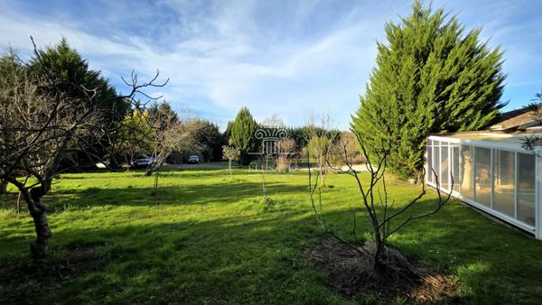Eauze (32800) MAISON T7 - 162M² EN CAMPAGNE AVEC TERRAIN DE 6800M² ET DEPENDANCE / EAUZE