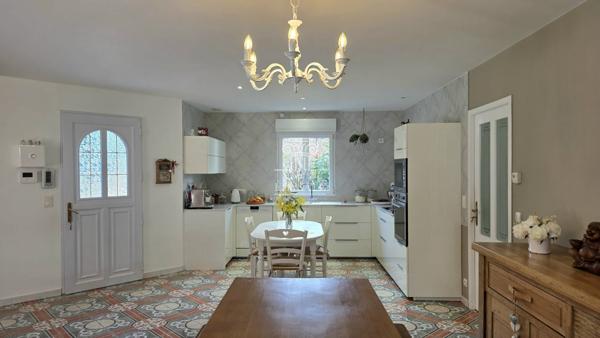 Eauze (32800) MAISON T7 - 162M² EN CAMPAGNE AVEC TERRAIN DE 6800M² ET DEPENDANCE / EAUZE