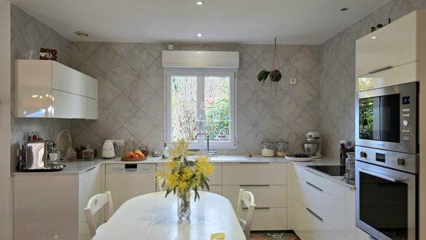 Eauze (32800) MAISON T7 - 162M² EN CAMPAGNE AVEC TERRAIN DE 6800M² ET DEPENDANCE / EAUZE