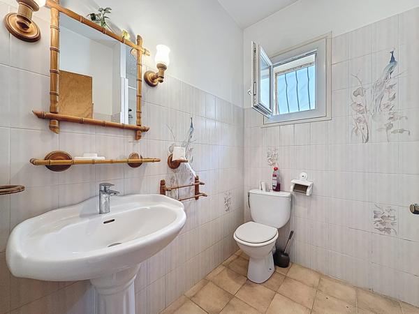 Maison avec Garage, atelier cuisine d'été