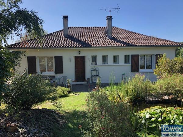 Maison familiale d’environ 140 m² avec terrain – à 2 minutes du centre de Villefranche-de-Rouergue