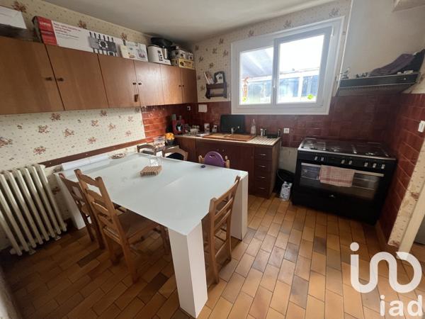 Maison 5 pièces de 93 m² à Parthenay (79200)