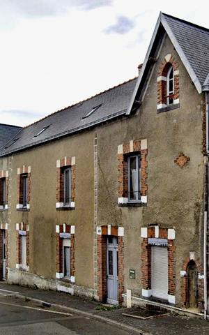 Maison de centre ville de 7 pièces à Pouancé