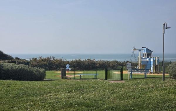 Vente Appartement P2 Résidence VUE MER à rafraîchir Les sables-d'olonne   