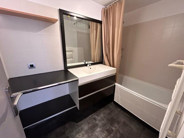 Villeurbanne – Rue Baratin | Appartement lumineux, au calme, à 2 min du métro Cusset Détails des diagnostics énergétiques
