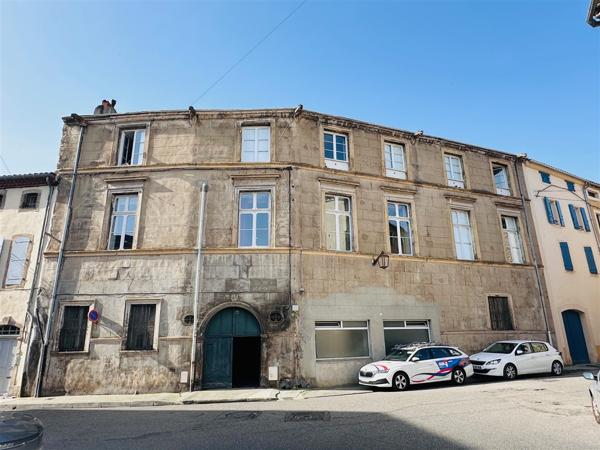 Murs commerciaux + garage - 11300 LIMOUX