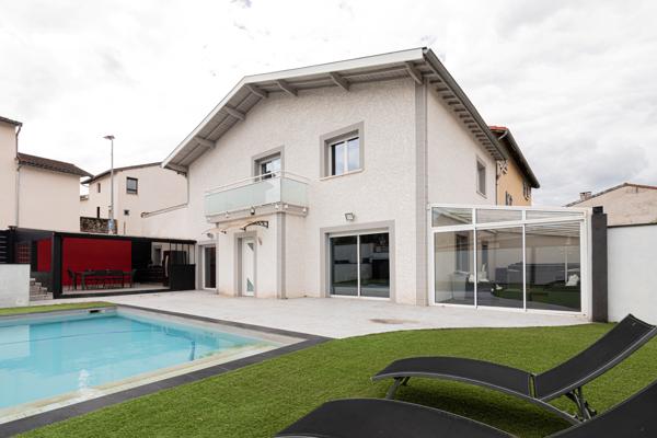 Maison de 212 m² (intersection Rillieux/Caluire/Sathonay) avec Piscine
