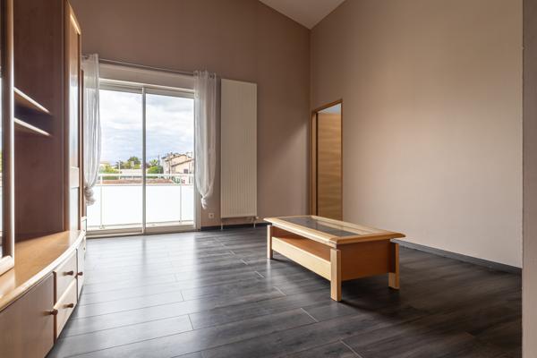 Maison de 212 m² (intersection Rillieux/Caluire/Sathonay) avec Piscine