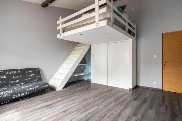 Maison de 212 m² (intersection Rillieux/Caluire/Sathonay) avec Piscine