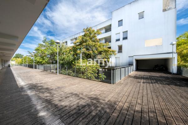 Appartement t3 + parking