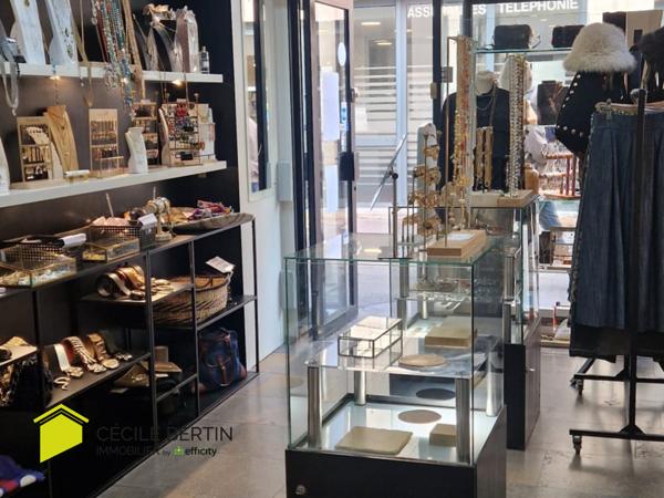 Fonds De Commerce - 85 m² Exclusivité