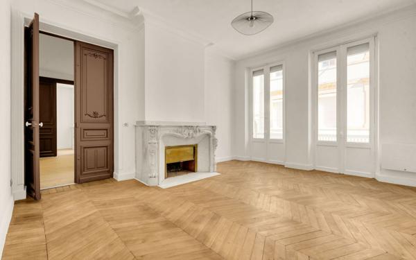 Appartement à vendre    6 pièces • 155,14 m2 Toulouse