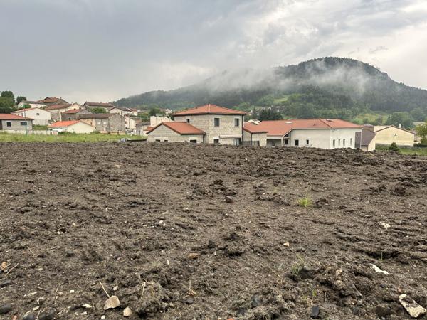 Vente Terrain60 m² - COUBON (43700)