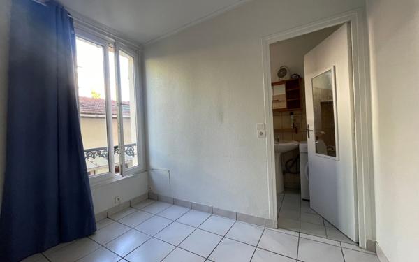Appartement à vendre    2 pièces • 24,64 m2 Arcueil