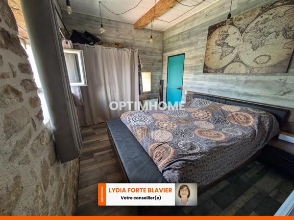 CHARMANTE MAISON EN PIERRE AVEC FORT POTENTIEL -