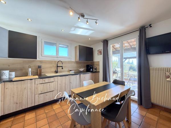 Maison à vendre 5 pièces THEZE (04) 1465 m² TERRAIN PISCINE