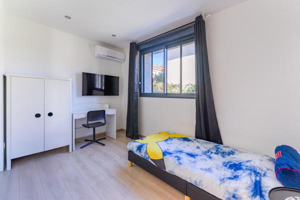 Villeurbanne (69100) Maison avec terrain 7 pièces 170m²