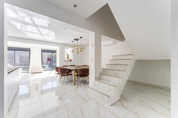 Villeurbanne (69100) Maison avec terrain 7 pièces 170m²